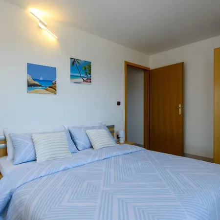 Casa vacanze 5 Bedroom Stunning In Labin