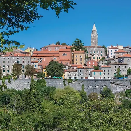 Casa vacanze 5 Bedroom Stunning In Labin *