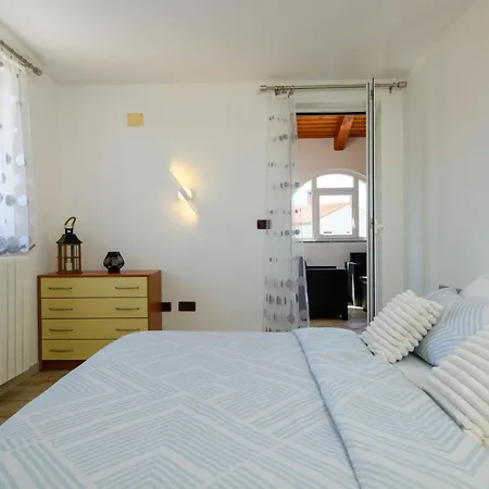 5 Bedroom Stunning In Labin Holiday home